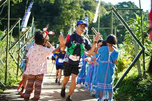 BIB: 232
                            <button type="button" onclick="openModal(19051069)" class="btn btn-primary btn-sm float-right btn-popup" data-toggle="modal" data-target=".modal-high-quality">
                        <i class="fas fa-shopping-cart"></i> Add to Cart
                    </button>
                                            <button type="button" onclick="isThisMe(19051069, true)" class="btn btn-success btn-sm float-right btn-popup btn-isme hidden" data-toggle="tooltip" data-placement="bottom" title="นี่คือรูปของคุณใช่ไหม คลิกที่นี่เพื่อเอาเข้าอัลบั้ม">
                        <i class="fas fa-plus"></i> Add to album
                    </button>
                    <button type="button" onclick="isThisMe(19051069, false)" class="btn btn-warning btn-sm float-right btn-popup btn-isnotme hidden">
                        <i class="fas fa-ban"></i> Remove from album
                    </button>